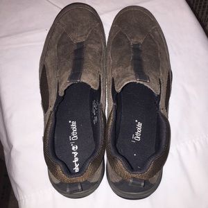 SOLD Men’s Timberland slip on grip shoes- brown